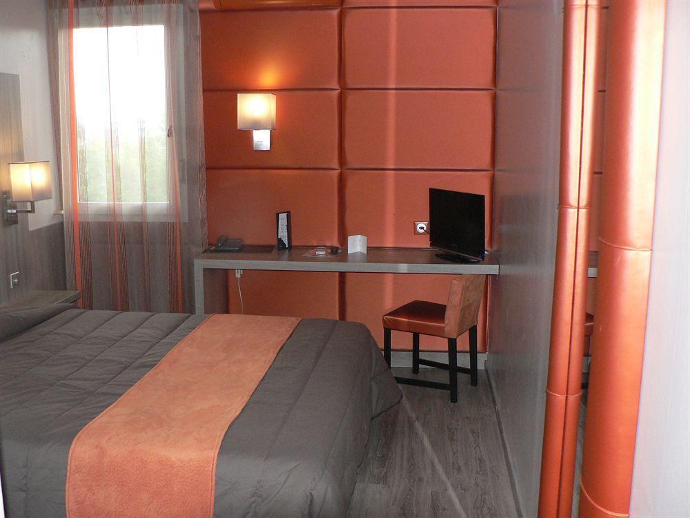 Hotel Le Trèfle Portet-sur-Garonne Esterno foto