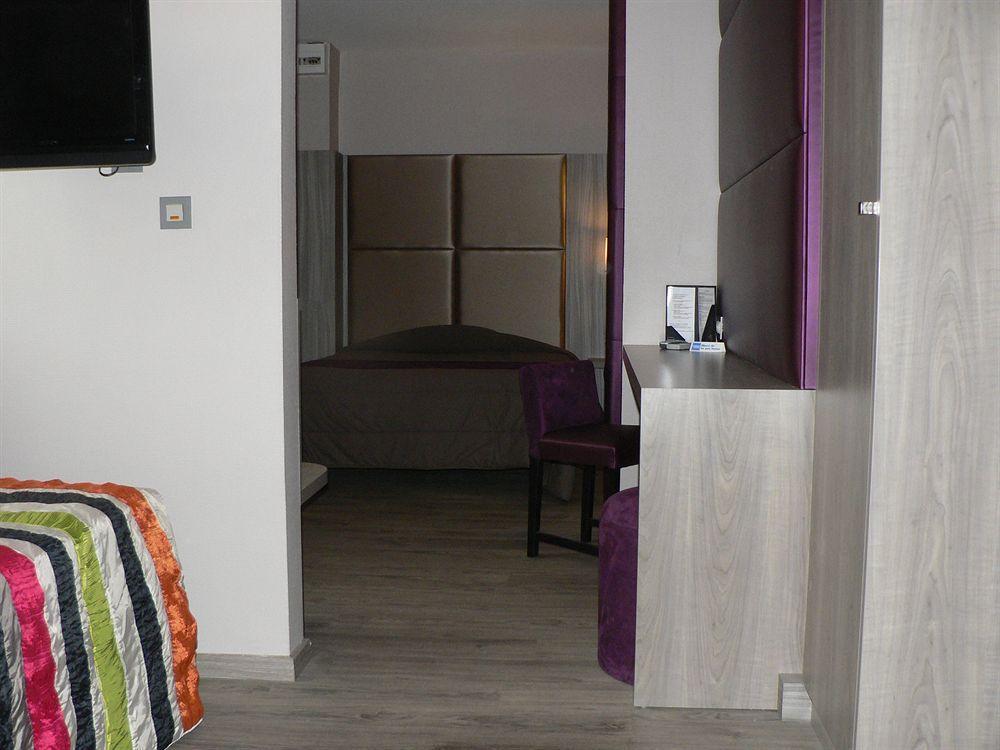 Hotel Le Trèfle Portet-sur-Garonne Esterno foto
